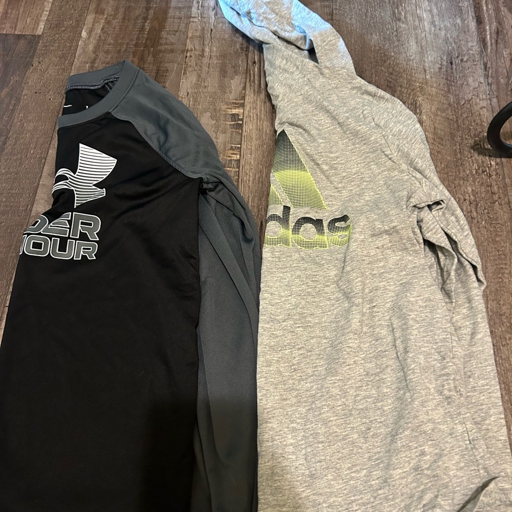 Under Armour Kids Long Sleeve Black and Gray Tee